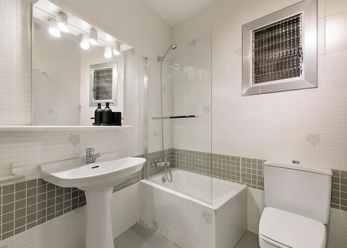 Appartamento Serralada - 4 Bedrooms And Terrace In Sant Gervasi
