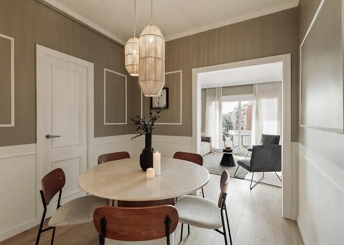 Serralada - 4 Bedrooms And Terrace In Sant Gervasi Barcellona